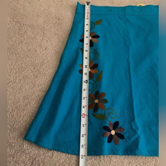 Vintage Floral Embroidered Wrap Blue Skirt - Picture 9 of 9
